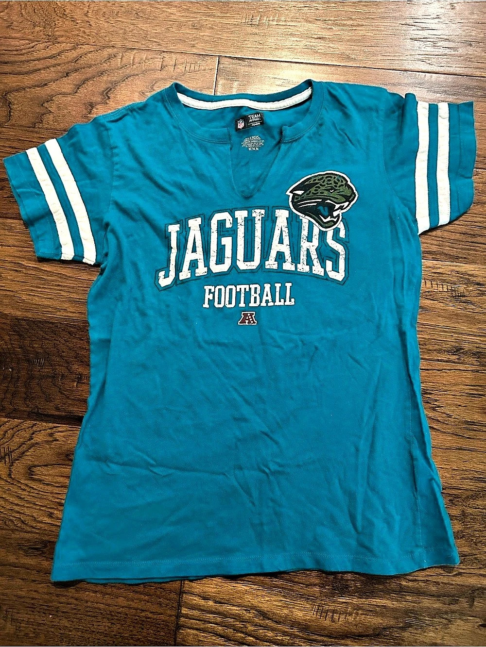 Retro 2011 Jaguars Football Shirt Women Size Medium